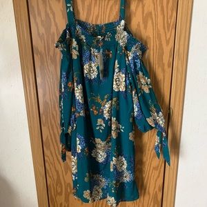 Plus size short floral dress size xl